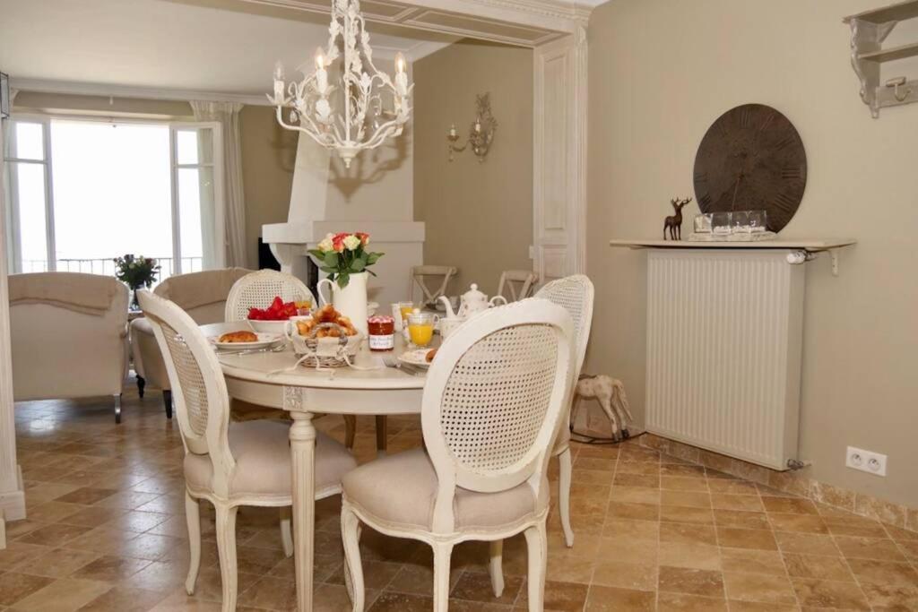 Bord De Mer - Ac, Wifi, Chic, Sea View, Beach 2 Minutes Walk Antibes Extérieur photo